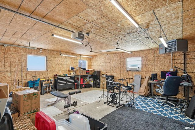 16103 E BLACKFOOT Drive, Cuba, IL 61427