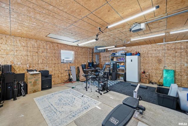 16103 E BLACKFOOT Drive, Cuba, IL 61427