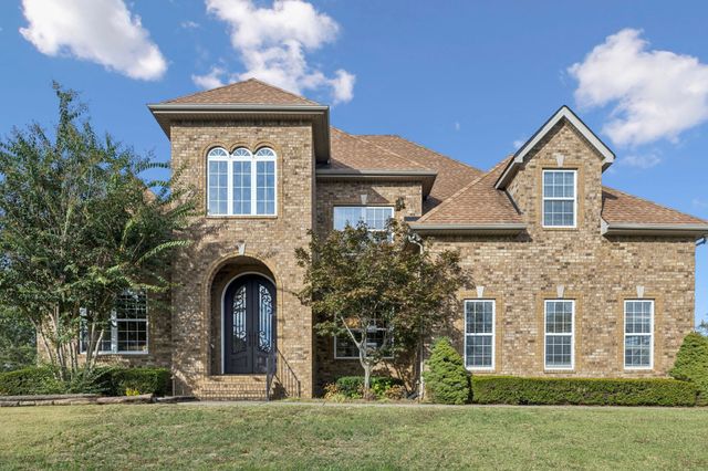 509 Garden City Dr, Murfreesboro, TN 37127