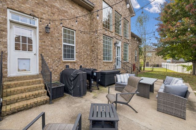 509 Garden City Dr, Murfreesboro, TN 37127