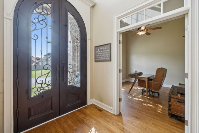 509 Garden City Dr, Murfreesboro, TN 37127