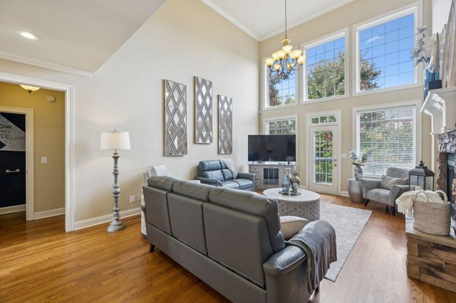 509 Garden City Dr, Murfreesboro, TN 37127