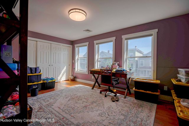 225 State Street Right, Hudson, NY 12534