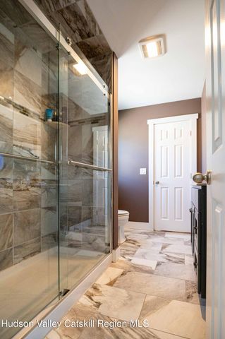 225 State Street Right, Hudson, NY 12534