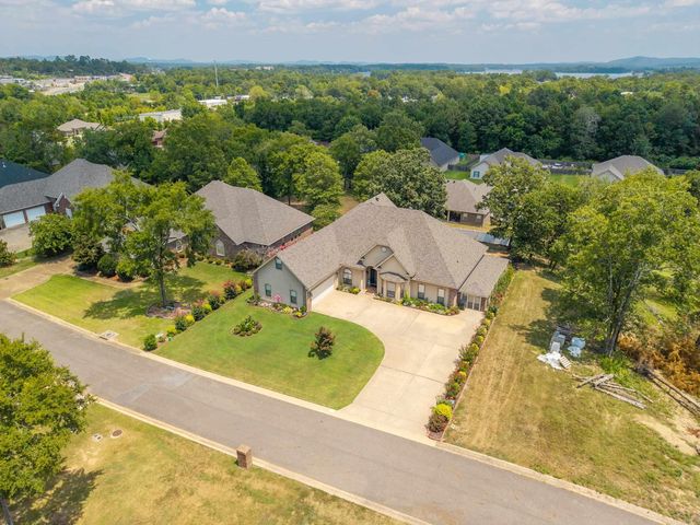 205 Trabecca Circle, Hot Springs, AR 71913