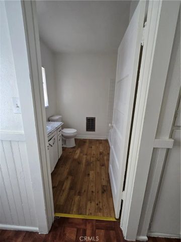209 S Birch Street B, Santa Ana, CA 92701