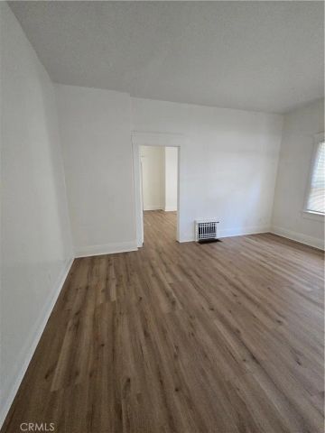 209 S Birch Street B, Santa Ana, CA 92701
