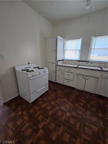 209 S Birch Street B, Santa Ana, CA 92701