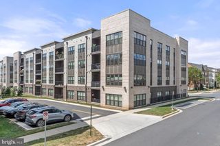 210 DECOVERLY DR #106, Gaithersburg, MD 20878
