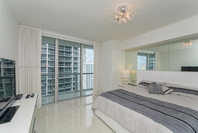 495 Brickell Ave 3710, Miami, FL 33131