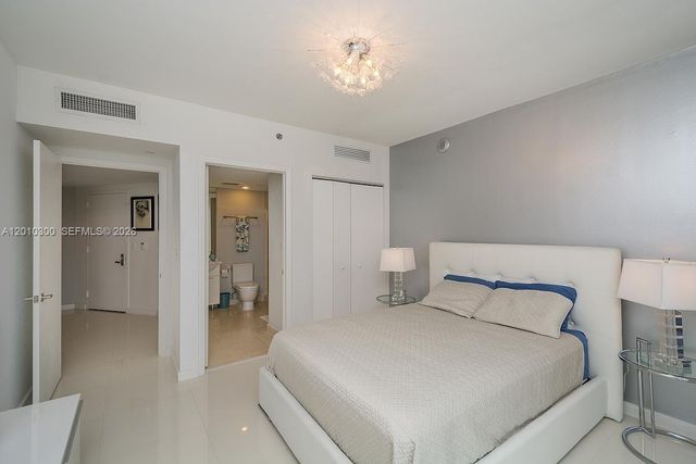 495 Brickell Ave 3710, Miami, FL 33131