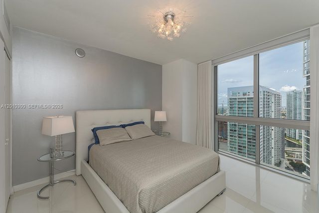 495 Brickell Ave 3710, Miami, FL 33131