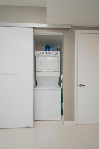 495 Brickell Ave 3710, Miami, FL 33131