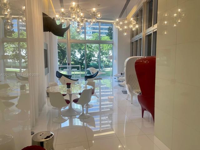 495 Brickell Ave 3710, Miami, FL 33131