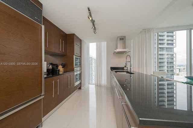 495 Brickell Ave 3710, Miami, FL 33131