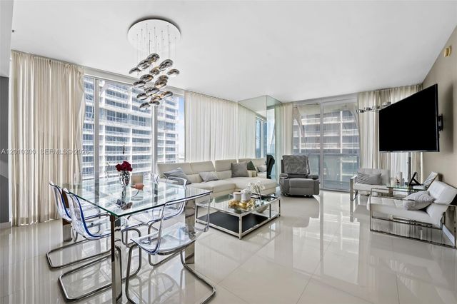 495 Brickell Ave 3710, Miami, FL 33131