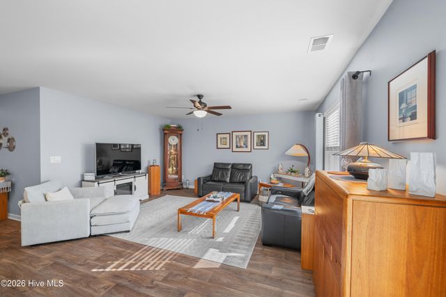 776 Buckeye Road NE, Leland, NC 28451