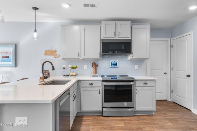 776 Buckeye Road NE, Leland, NC 28451