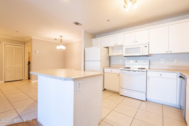 3591 KERNAN Boulevard 226, Jacksonville, FL 32224
