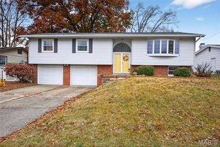 521 Norwich Drive, St Charles, MO 63301