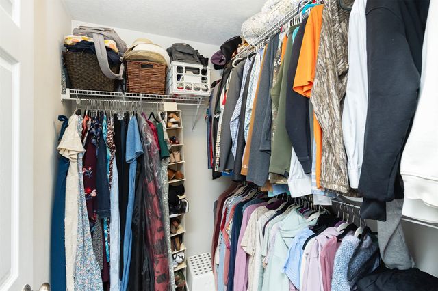 1400 S 52nd Street 27, West Des Moines, IA 50265