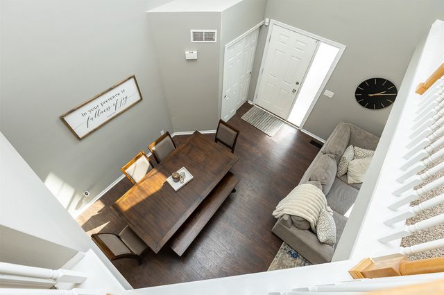 1400 S 52nd Street 27, West Des Moines, IA 50265