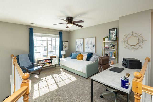 1400 S 52nd Street 27, West Des Moines, IA 50265