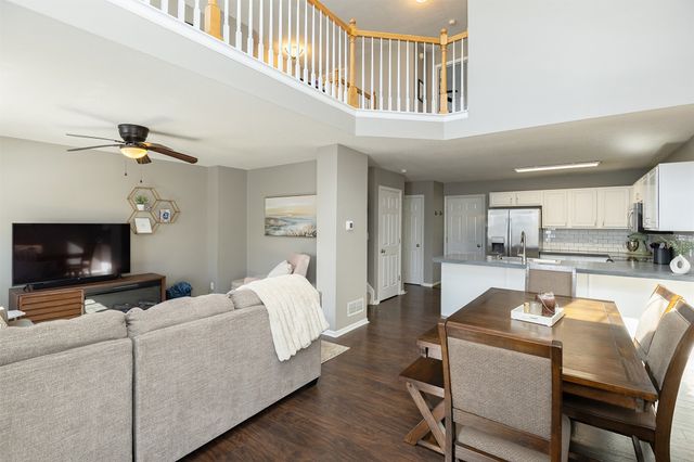 1400 S 52nd Street 27, West Des Moines, IA 50265