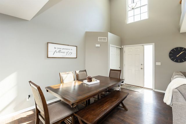 1400 S 52nd Street 27, West Des Moines, IA 50265