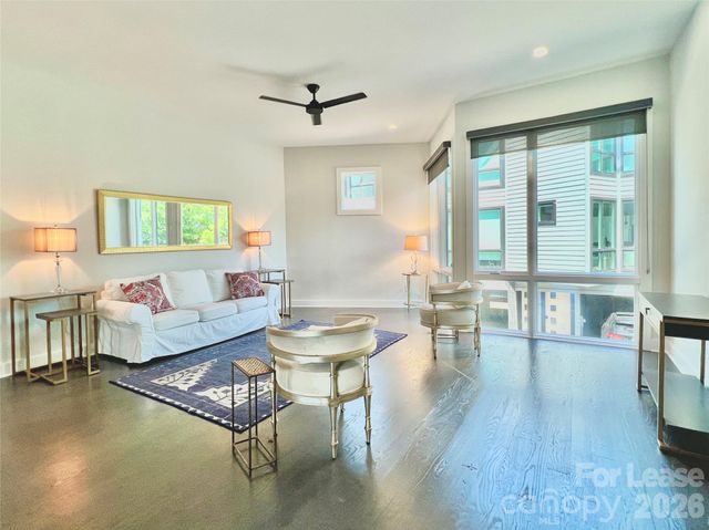 1070 Kenilworth Avenue, Charlotte, NC 28204