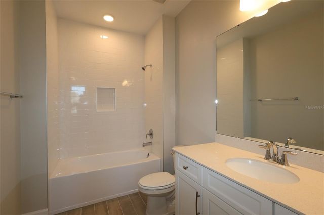 720 POINTE EMERSON BOULEVARD, Apopka, FL 32703