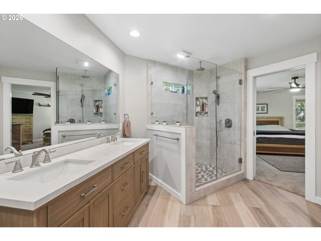 7016 Ne 232ND Cir, Battle Ground, WA 98604
