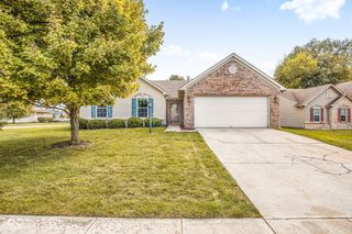 4083 S Turning Leaf Court, New Palestine, IN 46163