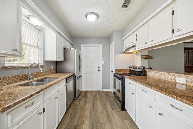 112 Belvedere Drive, Conroe, TX 77301