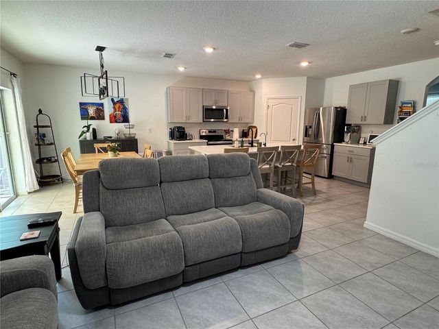325 CHARLES DRIVE, Deland, FL 32724