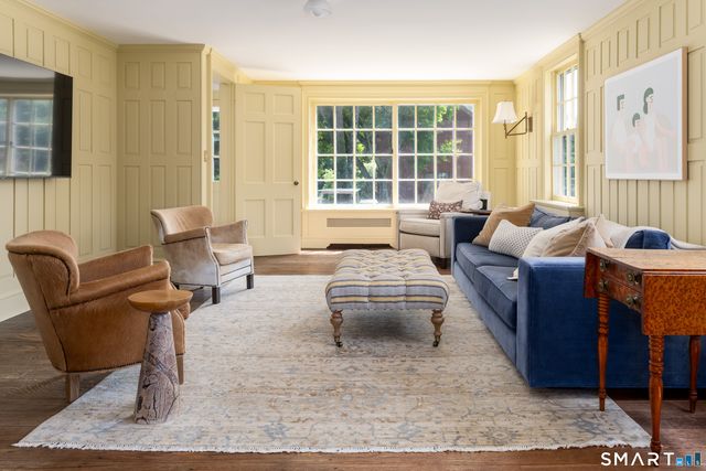 89 Chestnut Hill Road, Wilton, CT 06897