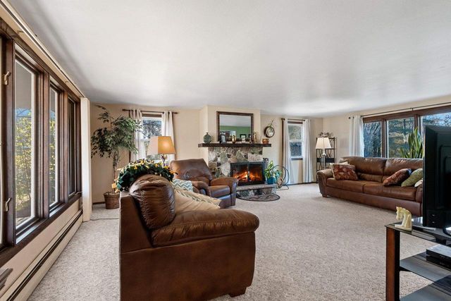 1485 W MARHILL ROAD, Green Bay, WI 54313