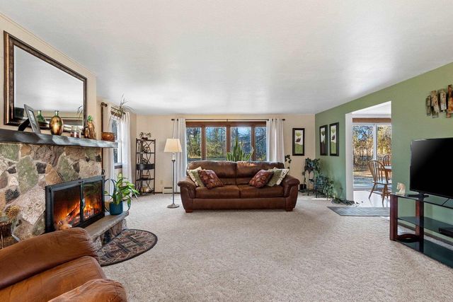 1485 W MARHILL ROAD, Green Bay, WI 54313