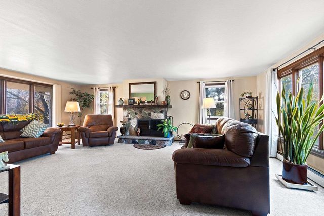 1485 W MARHILL ROAD, Green Bay, WI 54313