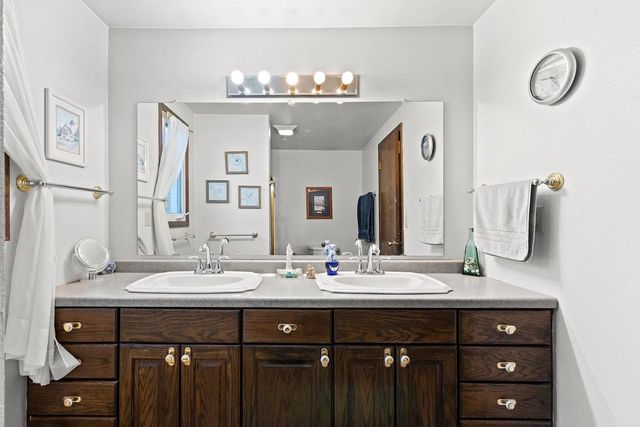 1485 W MARHILL ROAD, Green Bay, WI 54313