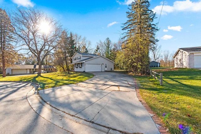 1485 W MARHILL ROAD, Green Bay, WI 54313