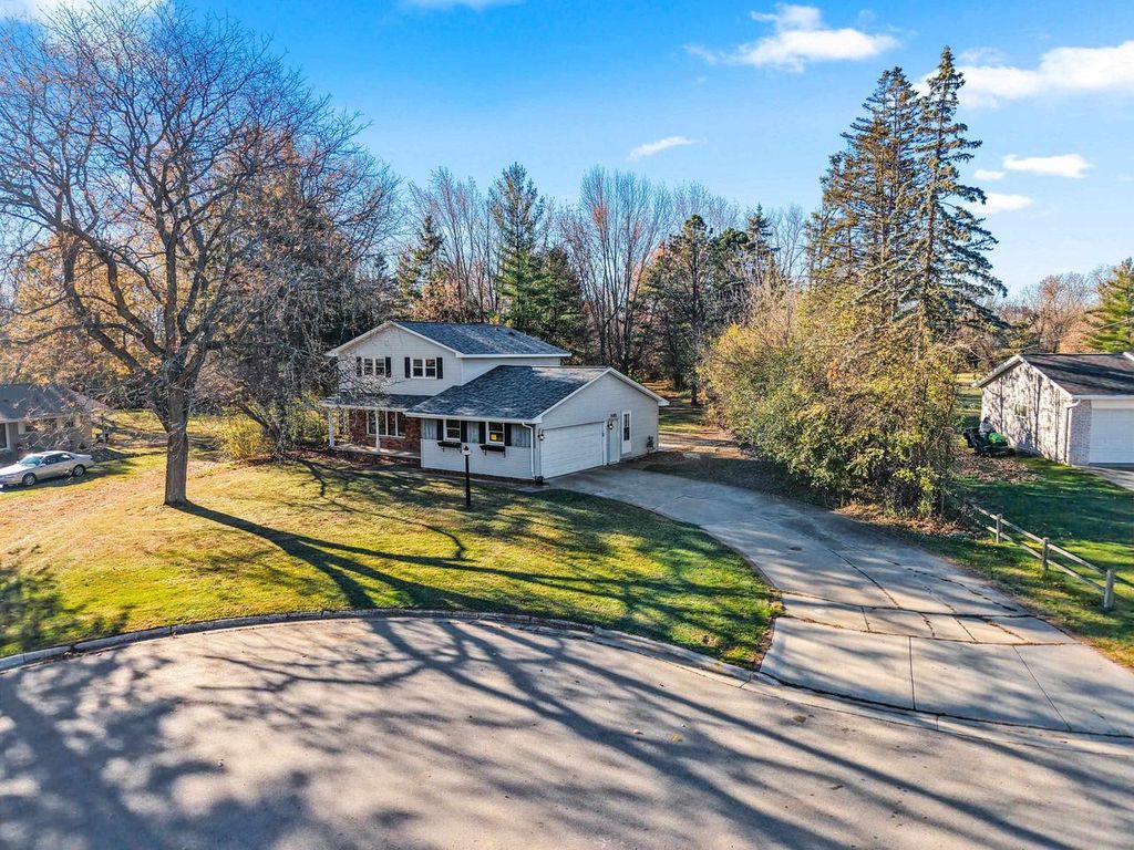 1485 W MARHILL ROAD, Green Bay, WI 54313