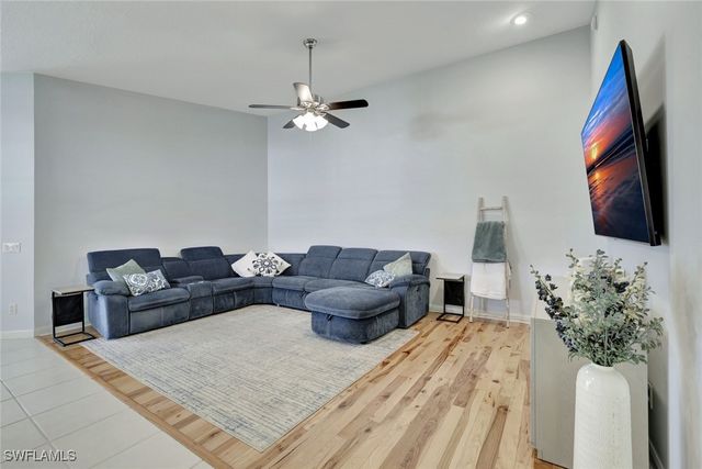 4724 Maupiti WAY, Naples, FL 34119