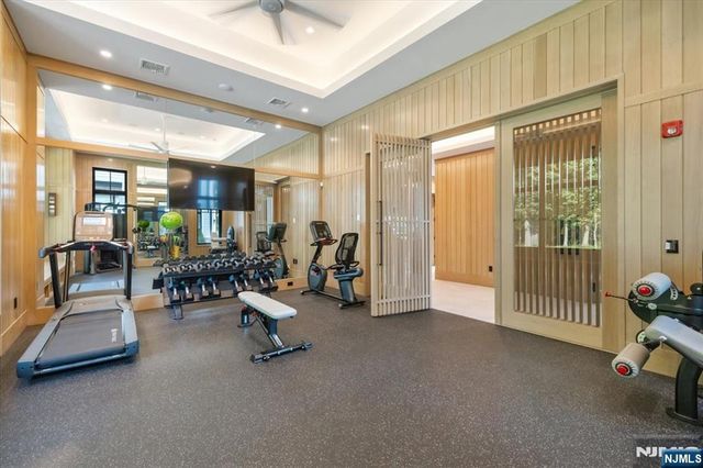 1 Stone Bridge Court, Demarest, NJ 07627