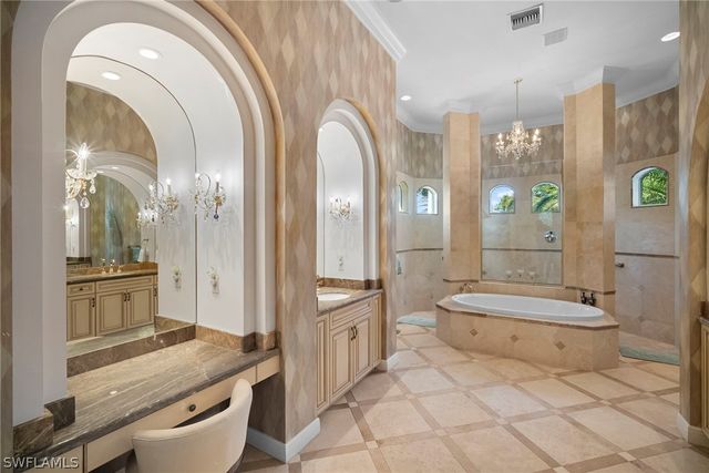 7620 Palmer CT, Naples, FL 34113