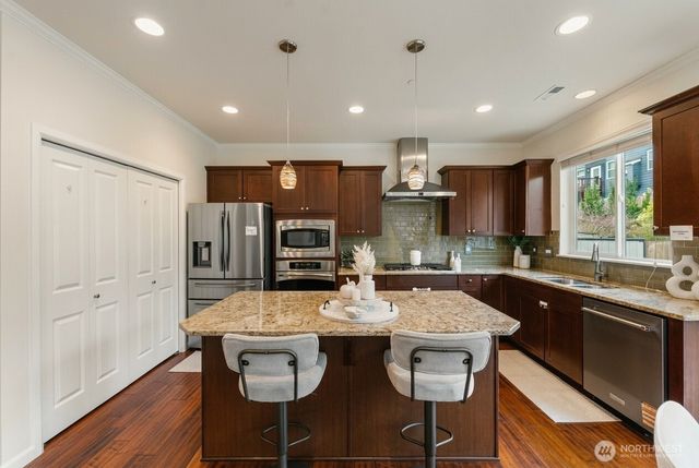 7640 NE 195th Street, Kenmore, WA 98028