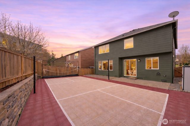 7640 NE 195th Street, Kenmore, WA 98028