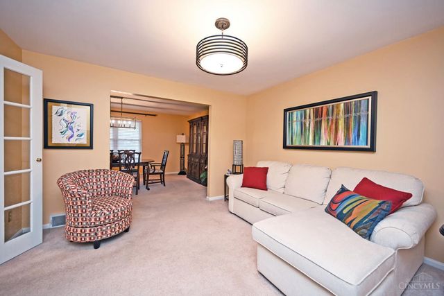 4498 Edenton Lane, Blue Ash, OH 45242