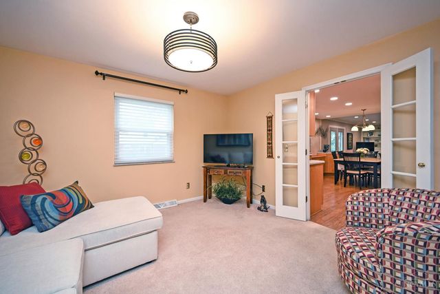 4498 Edenton Lane, Blue Ash, OH 45242