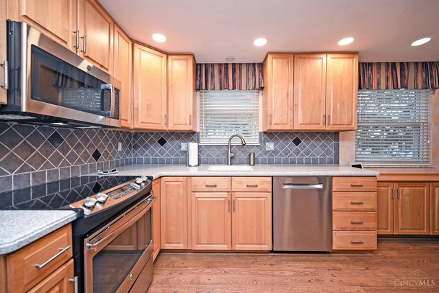 4498 Edenton Lane, Blue Ash, OH 45242